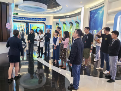 探秘海洋寶藏 MBA2023級創(chuàng)新創(chuàng)業(yè)班明月海藻研學(xué)之旅